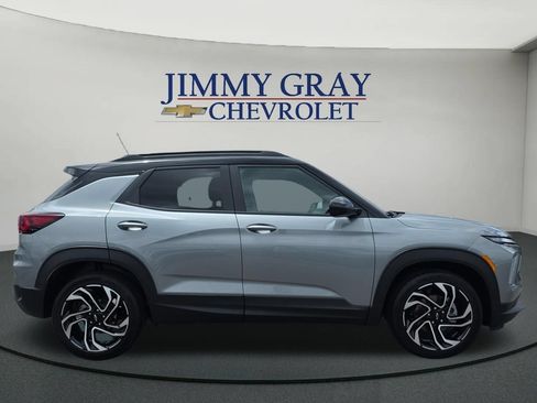 New 2026 Chevrolet TrailBlazer RS w/ Convenience Package FWD image 2