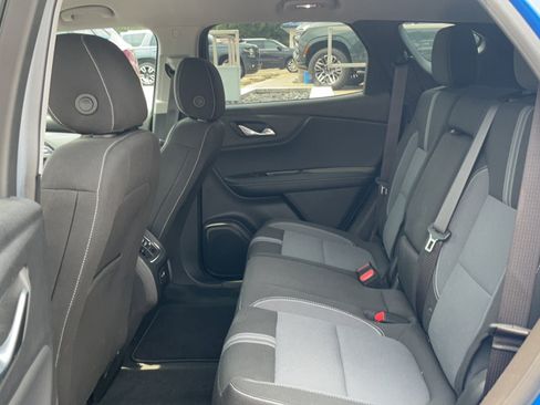Used 2024 Chevrolet Blazer LT AWD/4WD image 13
