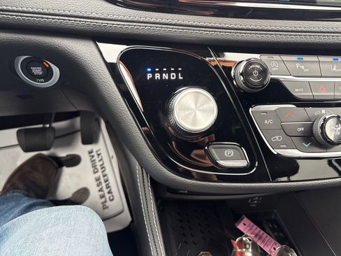 New 2026 Chrysler Pacifica Limited image 29