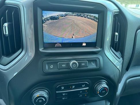 Used 2021 Chevrolet Silverado 1500 Custom w/ Custom Max Trailering Package AWD/4WD image 8