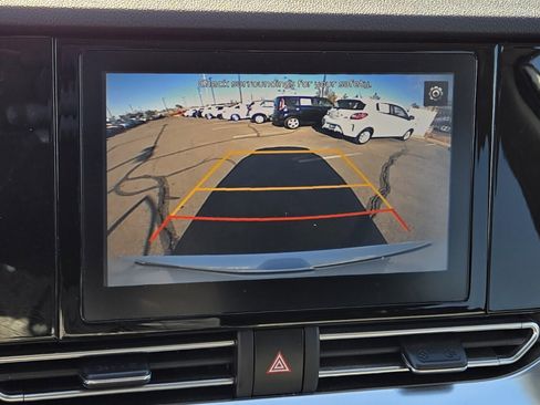 Certified 2022 Kia Niro EX image 20