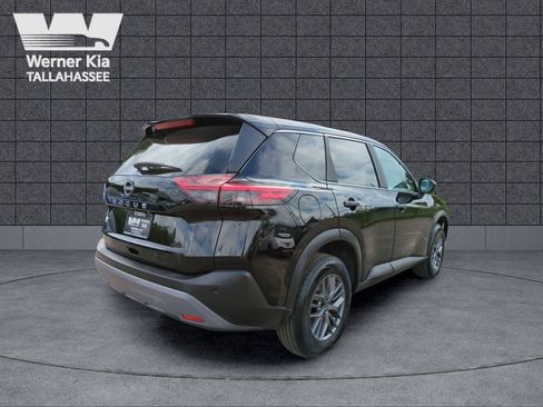 Used 2023 Nissan Rogue S image 5
