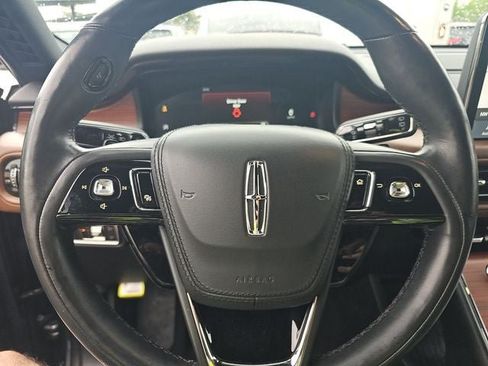Used 2021 Lincoln Aviator Reserve w/ Equipment Group 201A AWD/4WD image 35
