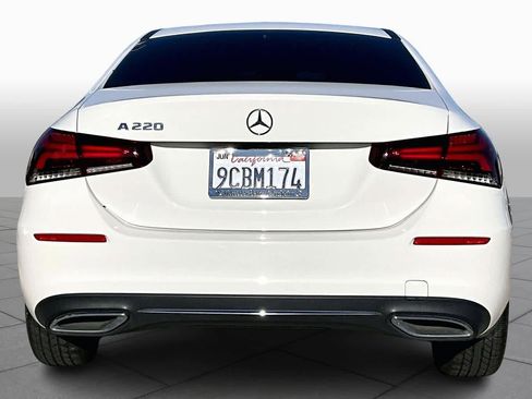 Used 2022 Mercedes-Benz A 220 image 4