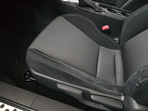 Used 2017 Toyota 86 RWD image 24