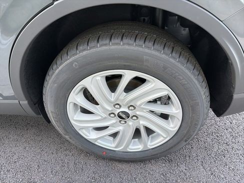 New 2026 Lincoln Corsair Premiere image 6