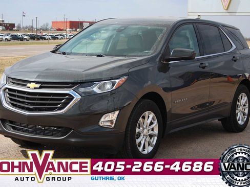 Used 2020 Chevrolet Equinox LT w/ Driver Convenience Package image 3