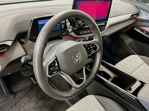 Used 2023 Volkswagen ID.4 Pro AWD/4WD image 18