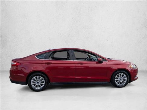 Used 2015 Ford Fusion S image 4