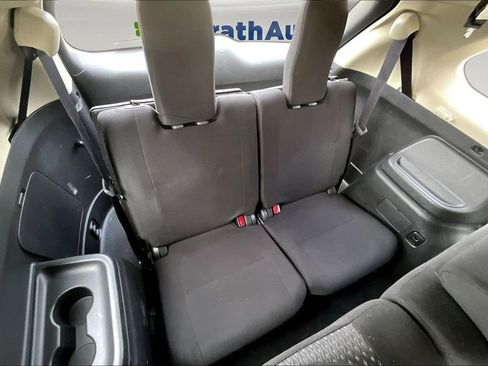 Used 2017 Mitsubishi Outlander SE image 23