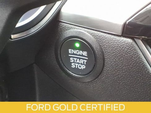Certified 2022 Ford Escape Titanium AWD/4WD image 27