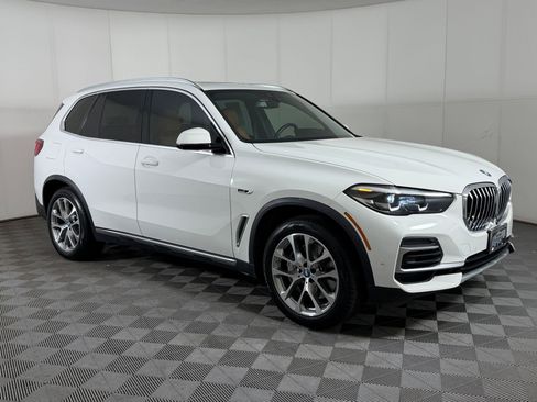 Certified 2022 BMW X5 xDrive45e w/ Climate Comfort Package image 7