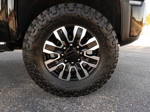 Used 2024 GMC Sierra 2500 Denali Ultimate image 45