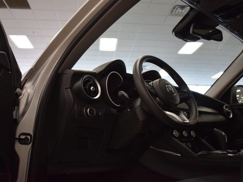 Used 2021 Alfa Romeo Stelvio Sprint w/ Nero Edizione image 35