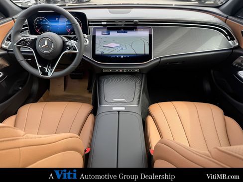 New 2026 Mercedes-Benz E 350 4MATIC Sedan image 2