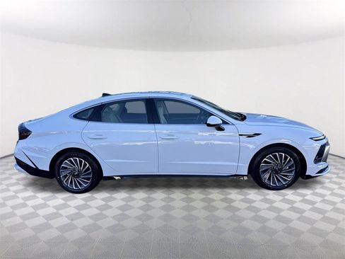 Used 2025 Hyundai Sonata SEL image 4