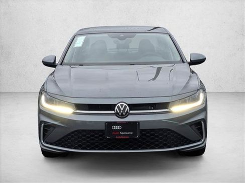 New 2025 Volkswagen Jetta SE image 5