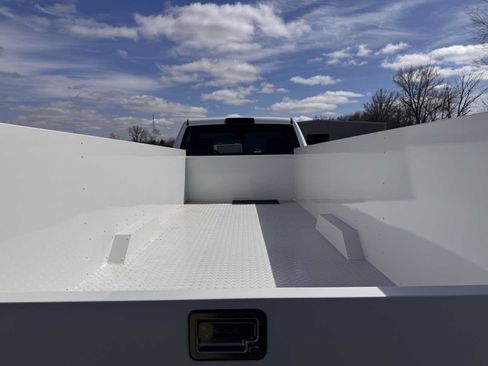 Used 2024 RAM 5500 Tradesman RWD image 22