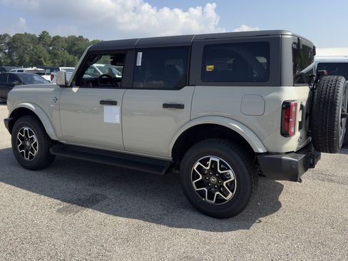 New 2026 Ford Bronco Outer Banks AWD/4WD image 5