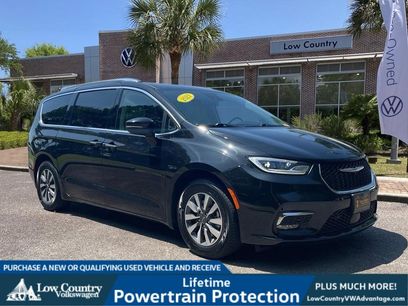 Used 2021 Chrysler Pacifica Touring-L