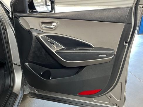 Used 2018 Hyundai Santa Fe Sport FWD image 12