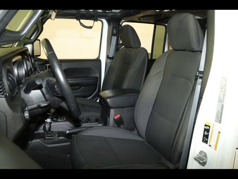 Used 2021 Jeep Wrangler Unlimited Sport image 19