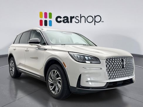 Used 2024 Lincoln Corsair AWD w/ Equipment Group 101A image 7