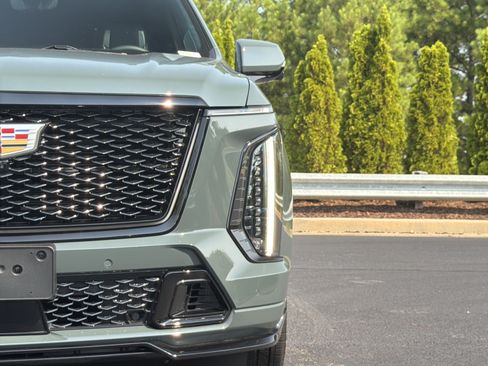 Used 2026 Cadillac Escalade V AWD/4WD image 20