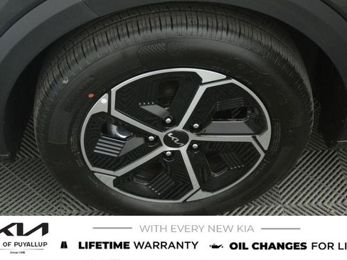 New 2026 Kia Niro LX FWD image 21