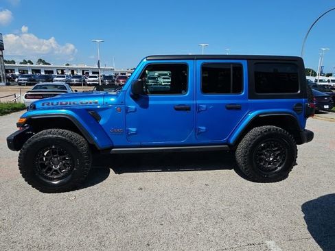Used 2021 Jeep Wrangler Unlimited Rubicon w/ Xtreme Recon 35" Tire Package AWD/4WD image 4