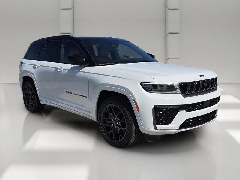 New 2027 Jeep Grand Cherokee Summit AWD/4WD image 7