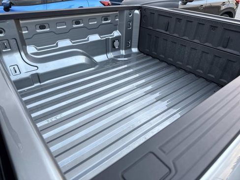 Used 2024 GMC Canyon Elevation w/ Convenience Package image 15