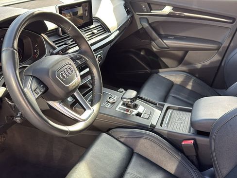 Used 2019 Audi Q5 Prestige w/ Prestige Package image 27