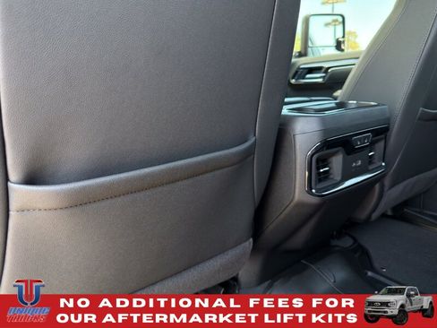 Used 2025 GMC Sierra 3500 AT4 w/ AT4 Premium Plus Package AWD/4WD image 23