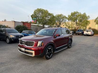 Used 2023 Kia Telluride S w/ S Sunroof Package