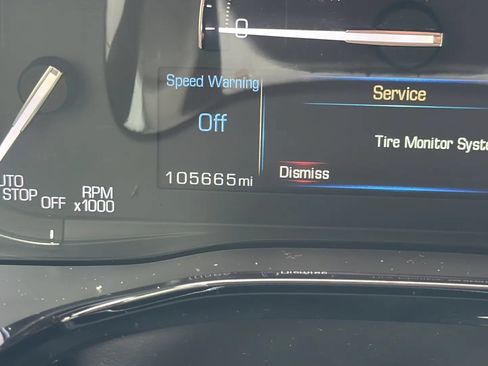 Used 2018 Cadillac XT5 Luxury w/ Driver Awareness Package AWD/4WD image 17