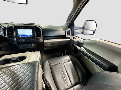 Used 2020 Ford F150 XLT w/ Equipment Group 302A Luxury image 16