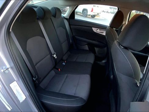 Used 2024 Kia Forte LXS image 19