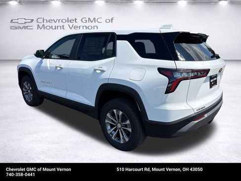 New 2027 Chevrolet Equinox LT FWD image 3