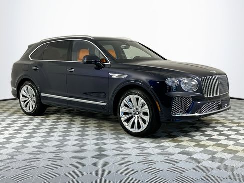 New 2025 Bentley Bentayga image 3