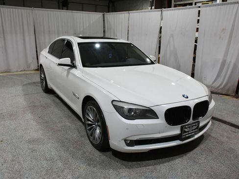 Used 2012 BMW 740i RWD image 25