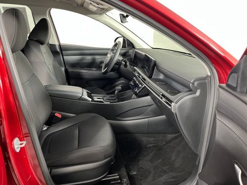 Used 2025 Hyundai Tucson SEL FWD image 8