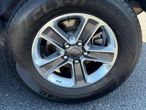 Used 2020 Jeep Wrangler Unlimited Sahara AWD/4WD image 17