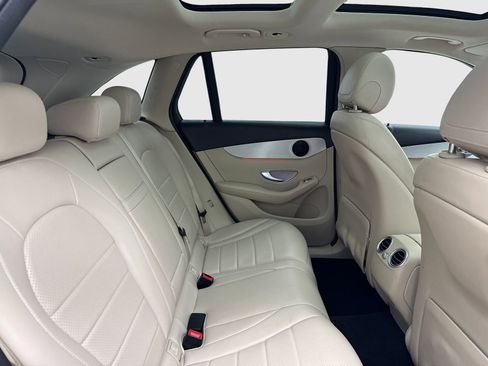 Used 2022 Mercedes-Benz GLC 300 4MATIC image 44