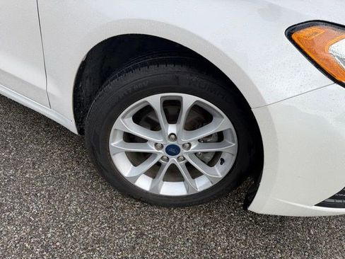 Used 2020 Ford Fusion SE FWD image 17