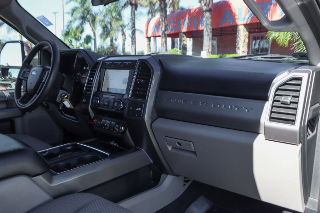 Used 2021 Ford F250 XLT w/ XLT Premium Package AWD/4WD image 37