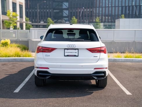 Used 2021 Audi Q3 2.0T Premium w/ Convenience Package AWD/4WD image 7