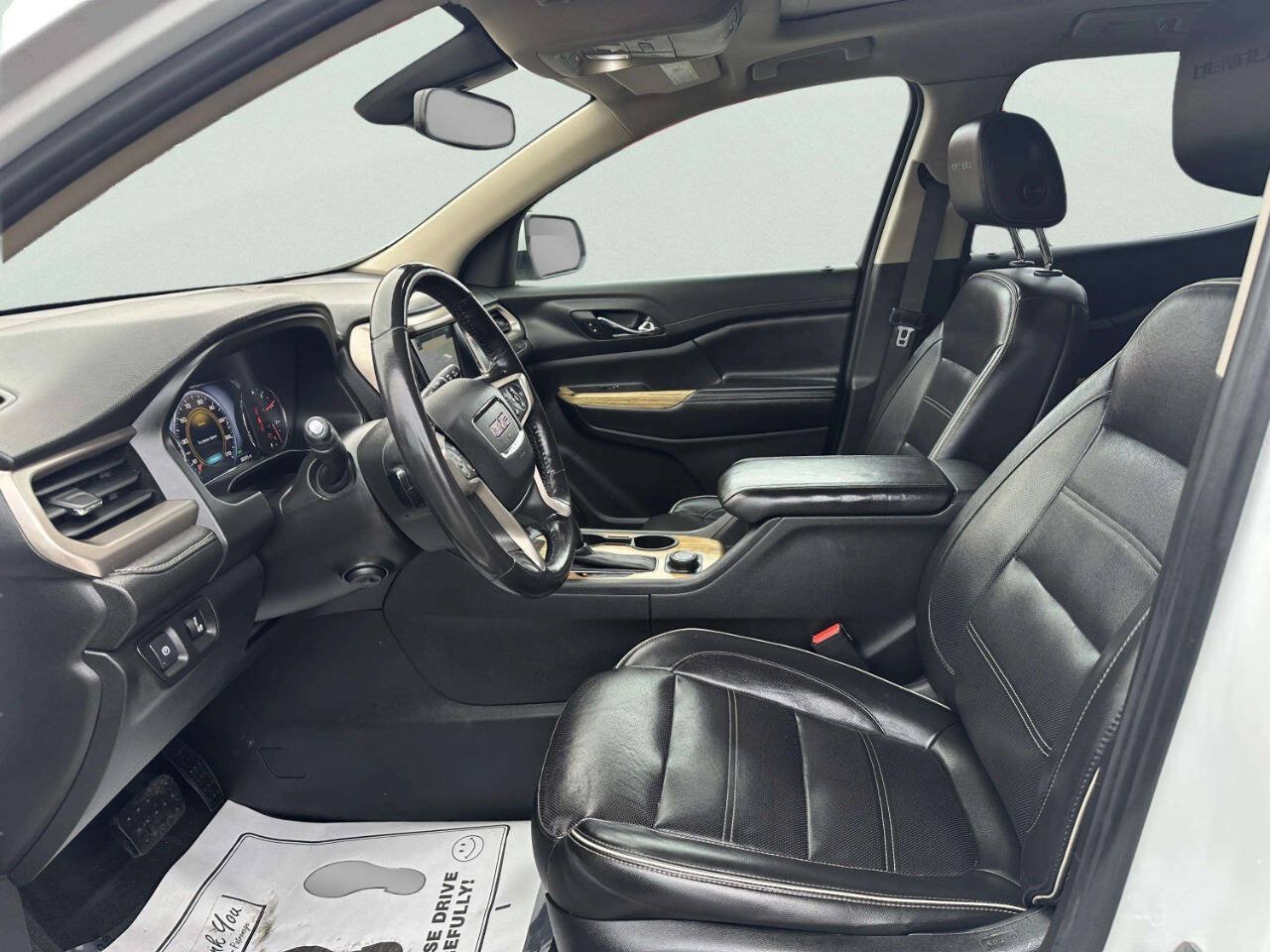 Used 2019 GMC Acadia Denali AWD/4WD image 10
