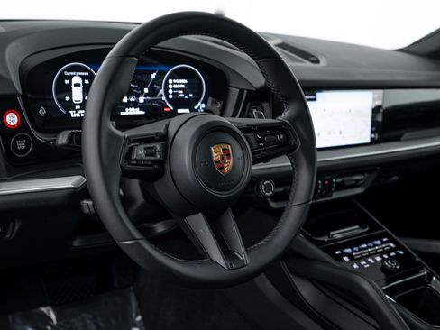 Certified 2026 Porsche Cayenne AWD/4WD image 14