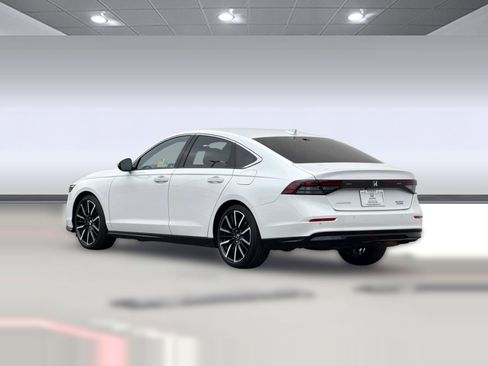 Certified 2024 Honda Accord Touring image 3